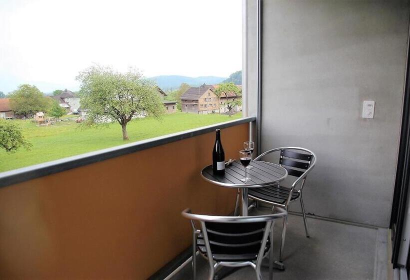 Wohnmotel   Hinterforst