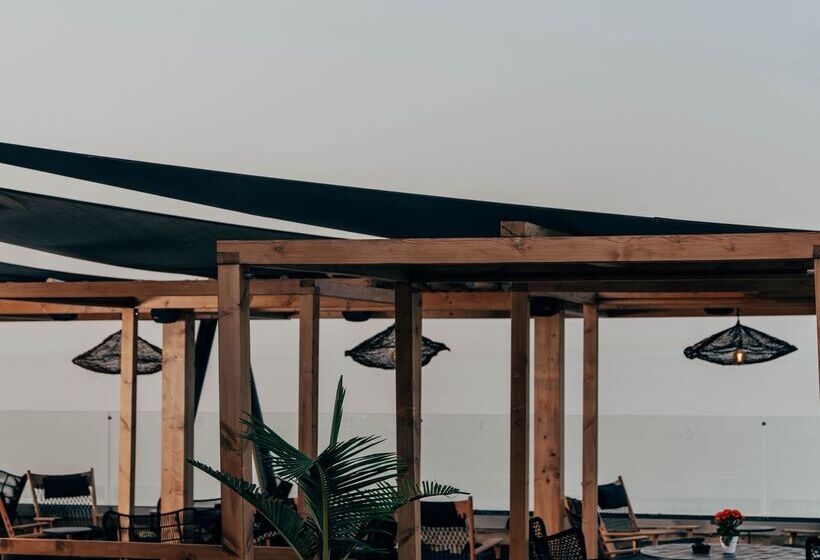 فندق Glaros Royal Beach