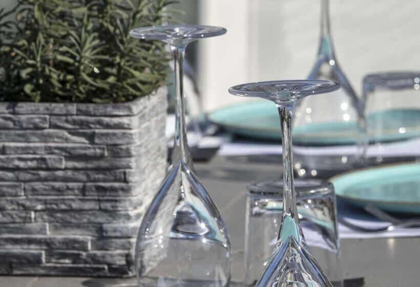 فندق Glaros Royal Beach