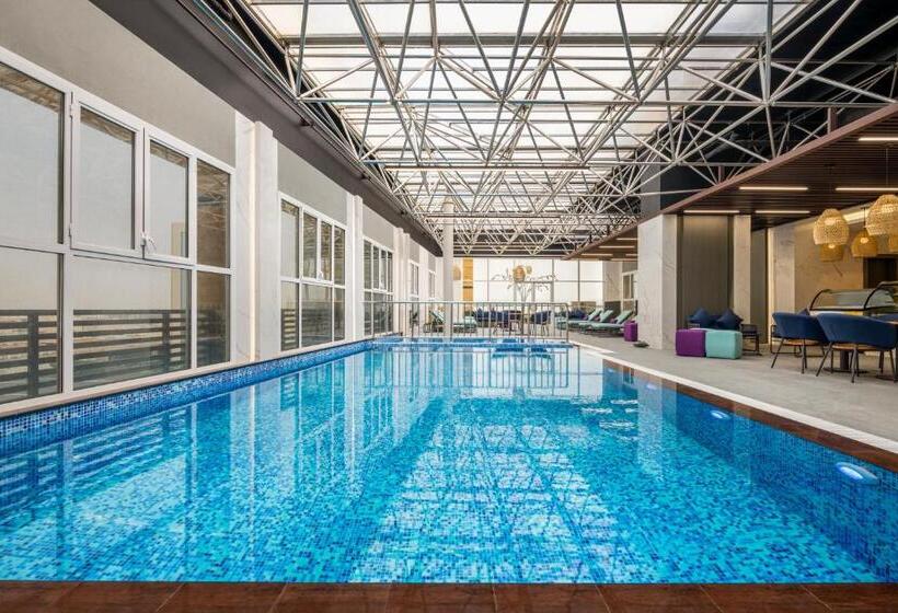 ホテル Mercure Riyadh Al Anoud