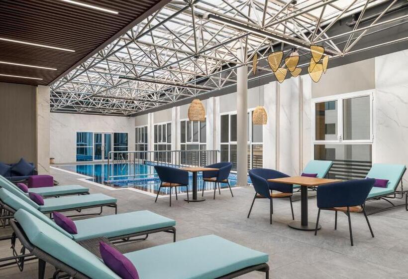 ホテル Mercure Riyadh Al Anoud