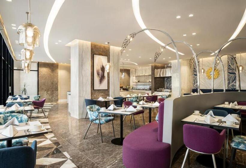 ホテル Mercure Riyadh Al Anoud