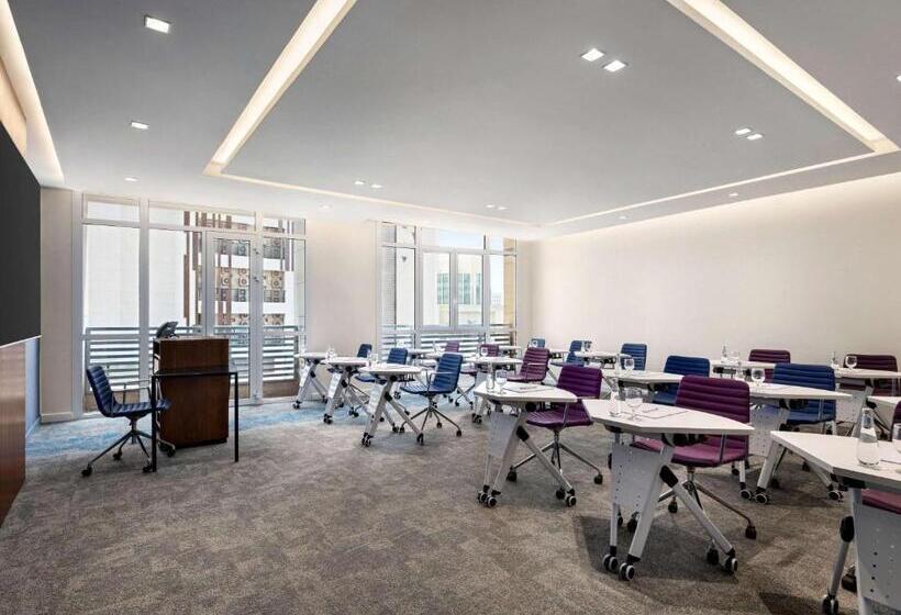 ホテル Mercure Riyadh Al Anoud