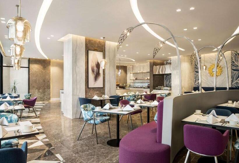 ホテル Mercure Riyadh Al Anoud