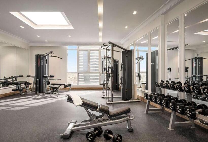 ホテル Mercure Riyadh Al Anoud