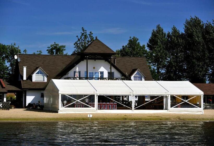 ホテル łazienki Chodzieskie