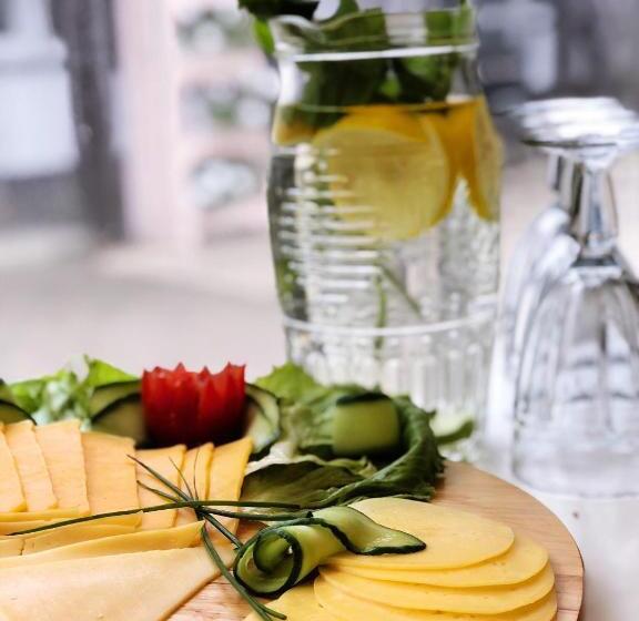 בית מלון כפרי łazienki Chodzieskie