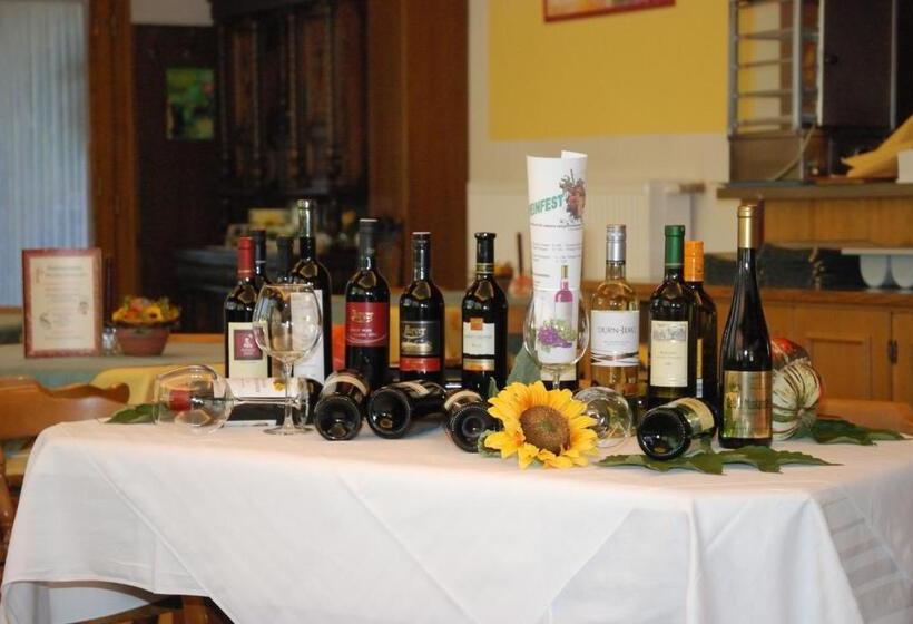 בית מלון כפרי Kirchenwirt