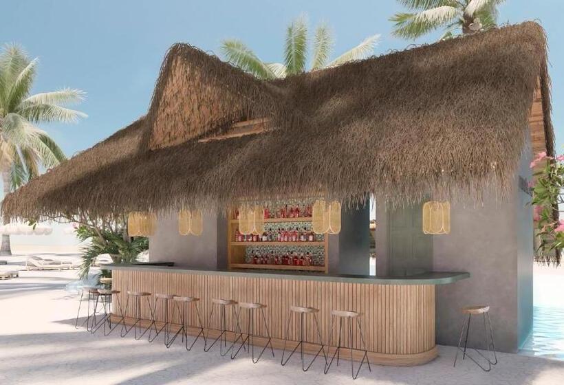 Secrets Playa Esmeralda Resort & Spa