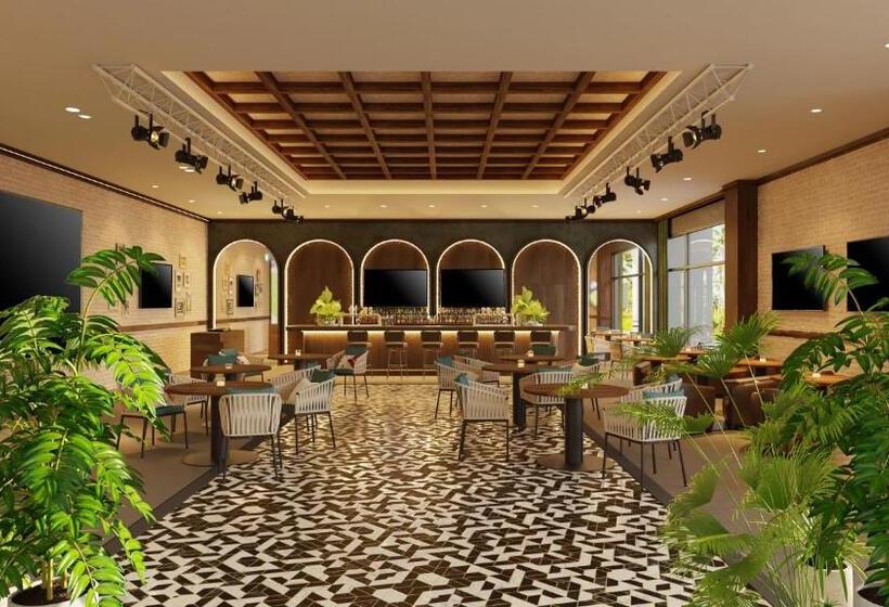 Secrets Playa Esmeralda Resort & Spa