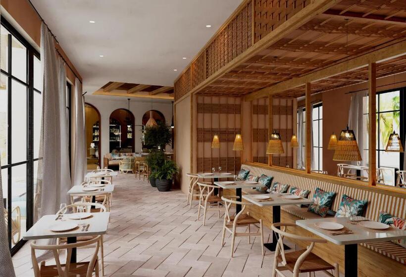 Secrets Playa Esmeralda Resort & Spa