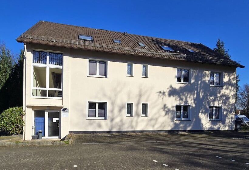 Keyless Boardinghouse