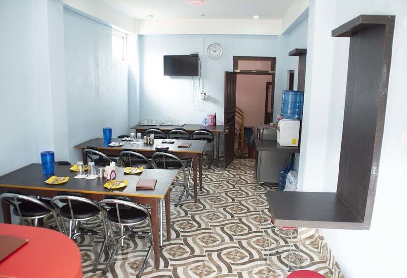 Omega Hotel And Lodge