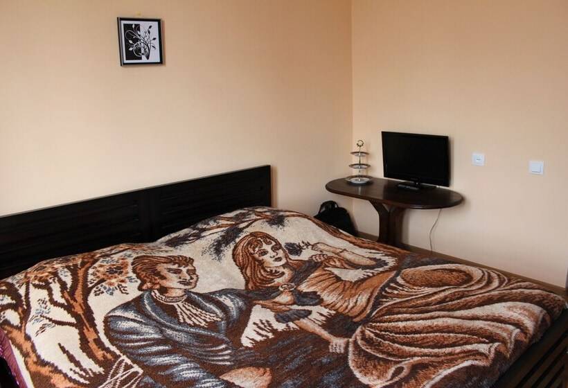 פנסיון La Deka Guesthouse