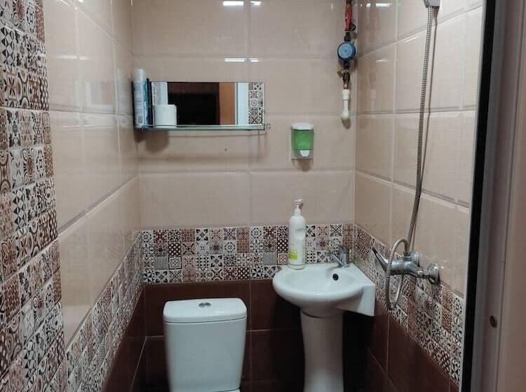 Пансион Lusin Hyuratun