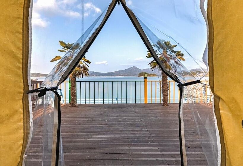 Goseong Bluebeach Pension&glamping