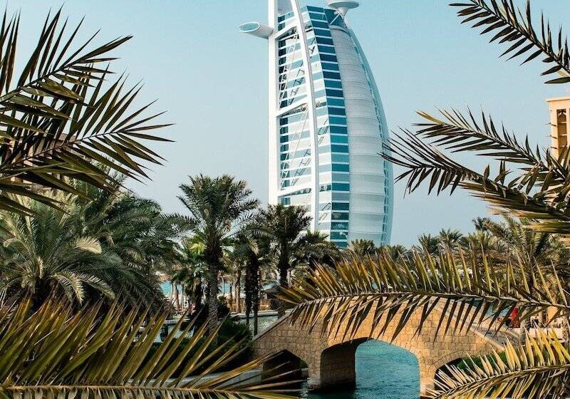 هتل Embassy Suites By Hilton Dubai Business Bay