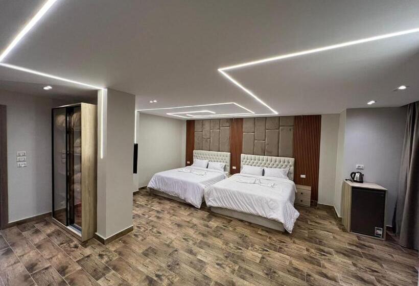 هتل Pyramids Enigma Grand Lodge