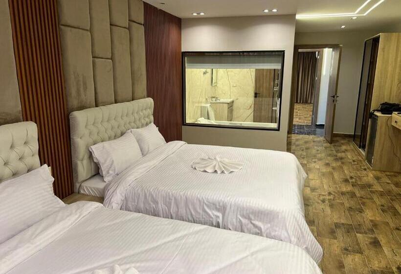 هتل Pyramids Enigma Grand Lodge