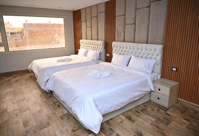 هتل Pyramids Enigma Grand Lodge