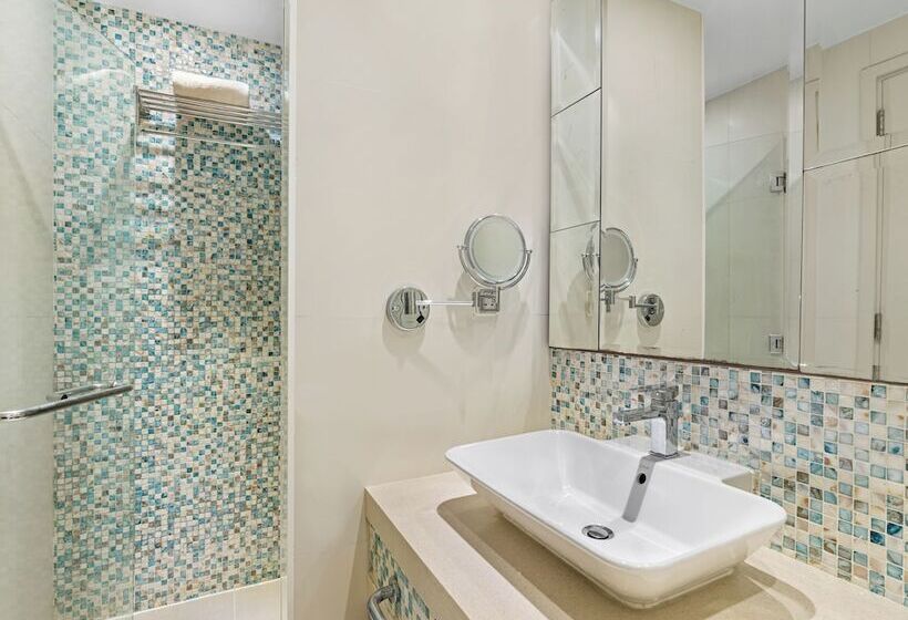 בית מלון כפרי Rixos Obhur Jeddah Resort & Villas