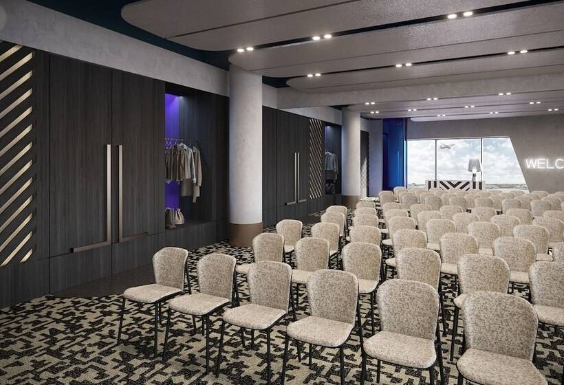 Отель Tribe Budapest Airport