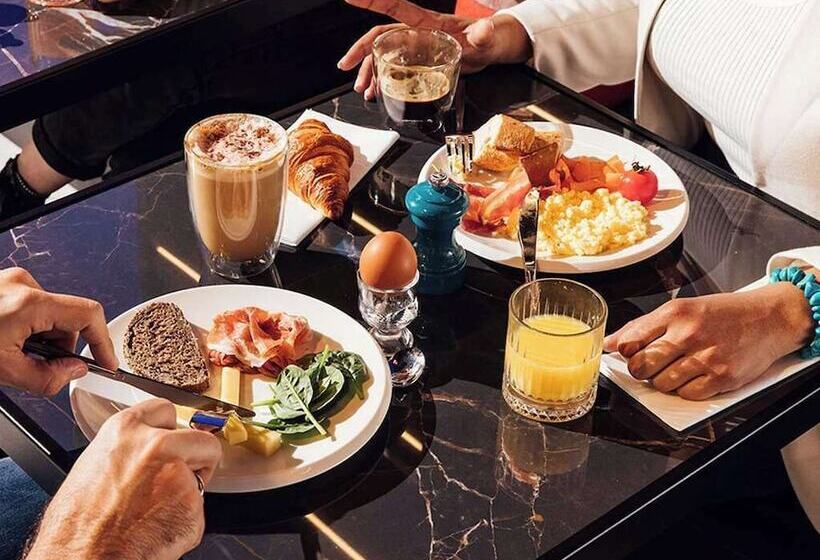 Отель Tribe Budapest Airport