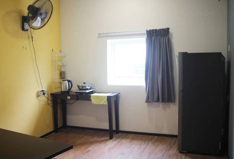 Общежитие Winsen Roomstay