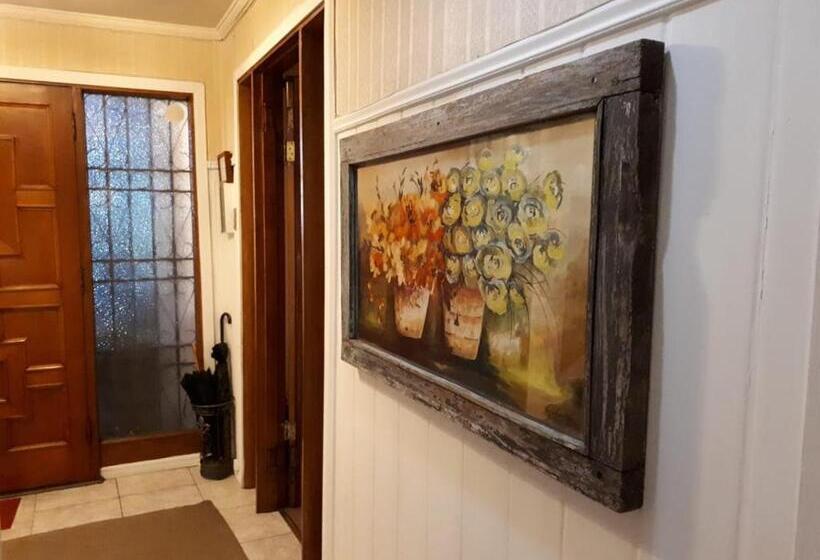 Bed and Breakfast Hostal Mackay Temuco