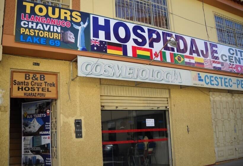 تختخواب و صبحانه Huaraz City Centre Hostel