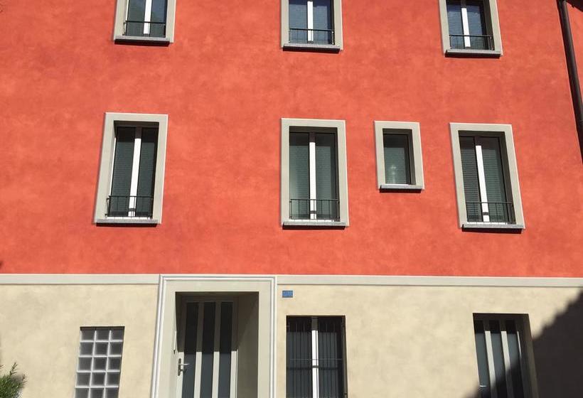 צימר Le Suites Al Lago