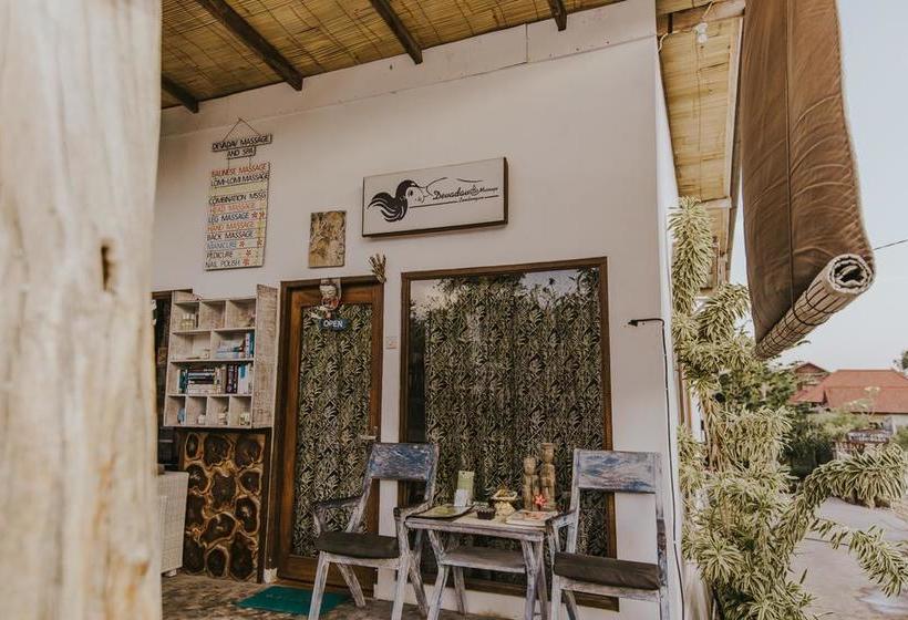 Devadav Hostel  Nusa Lembongan