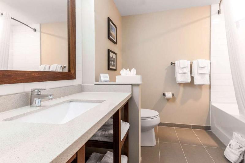 فندق Comfort Inn & Suites