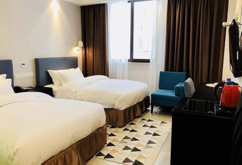 בית מלון כפרי Emei Mountain Xileer