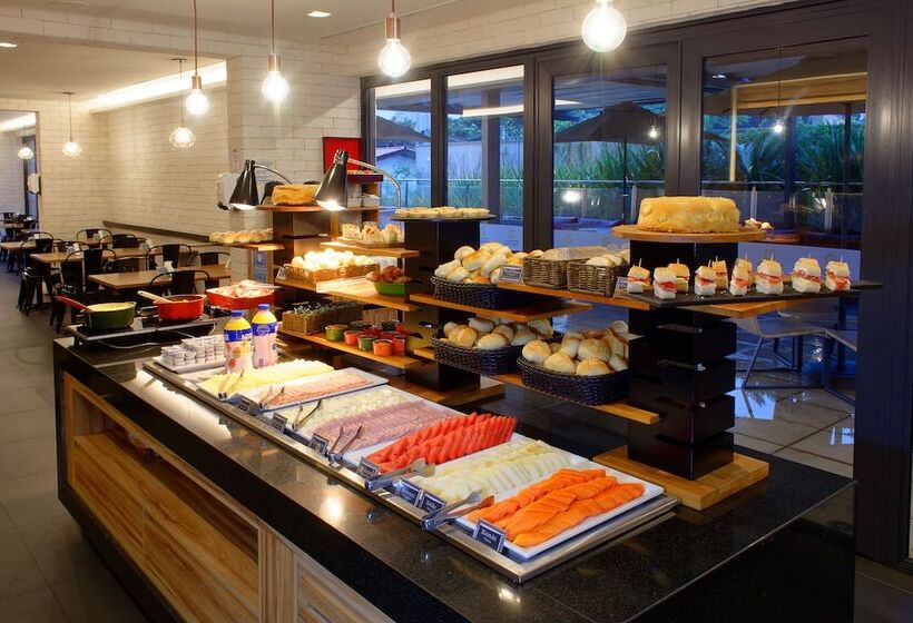 בית מלון כפרי Golden Tower Express Berrini By Fenix Hoteis