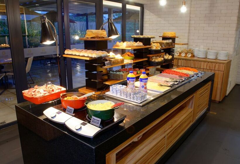 בית מלון כפרי Golden Tower Express Berrini By Fenix Hoteis