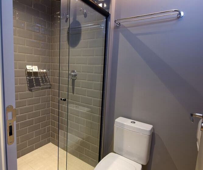 בית מלון כפרי Golden Tower Express Berrini By Fenix Hoteis