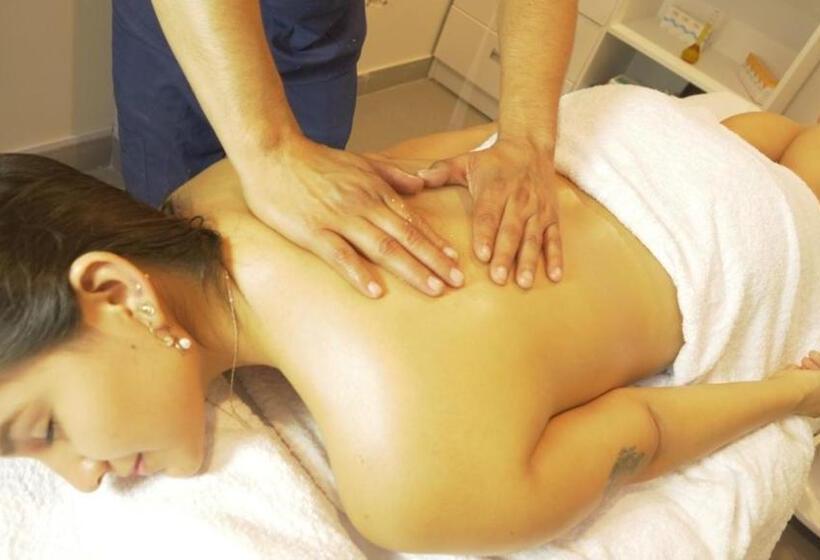 Отель águila Dorada Selva