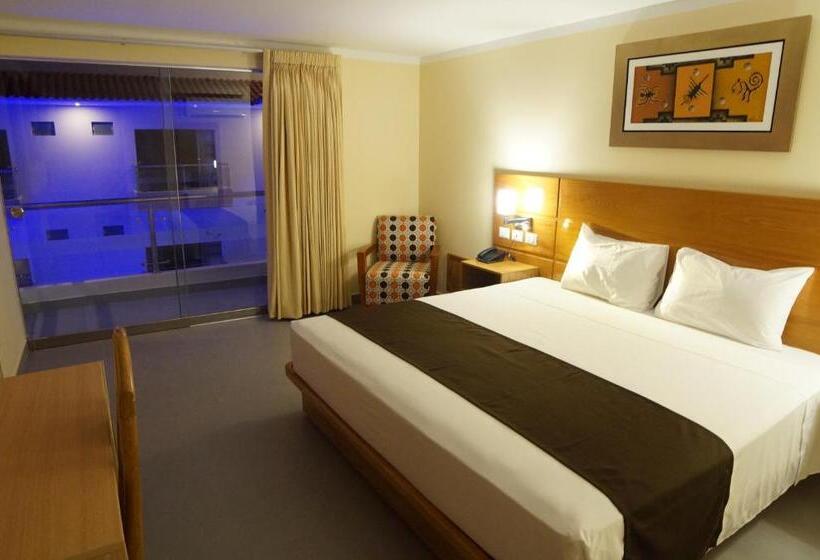 Отель águila Dorada Selva