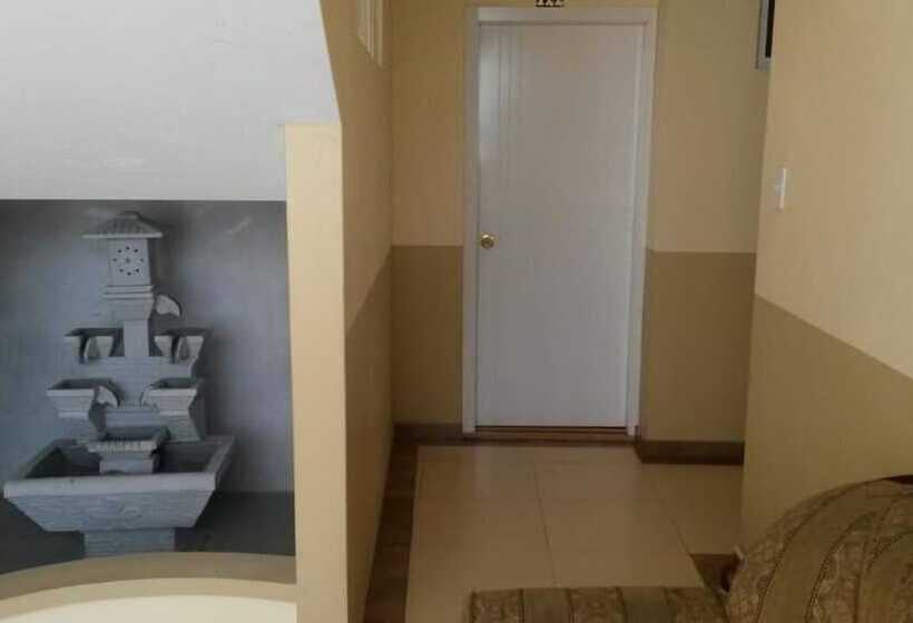 فندق Hostal Puertas Del Sol