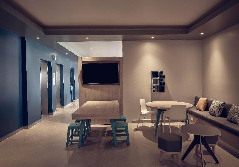 فندق One Puebla Angelópolis Periférico