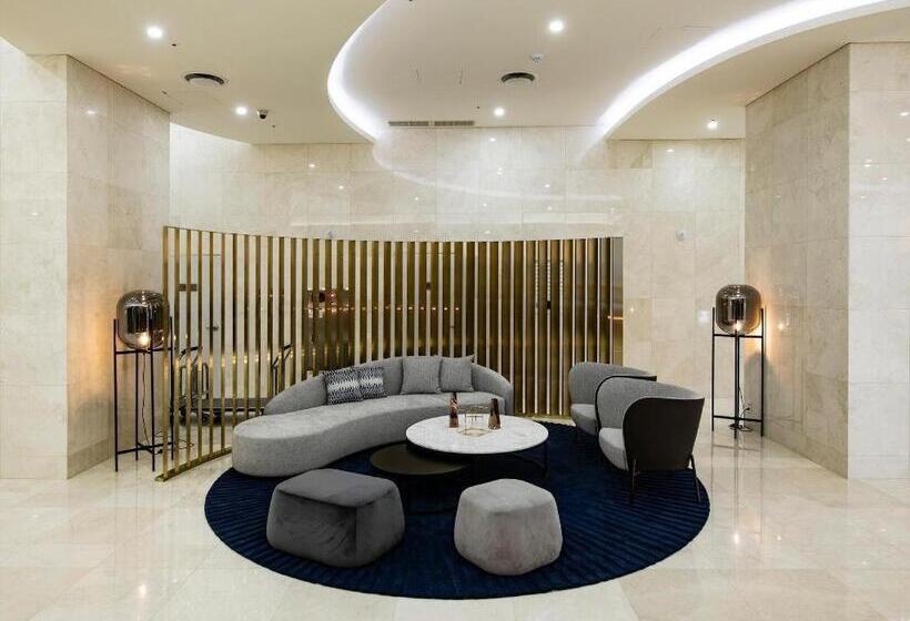 Отель Ramada Suites By Wyndham Geoje