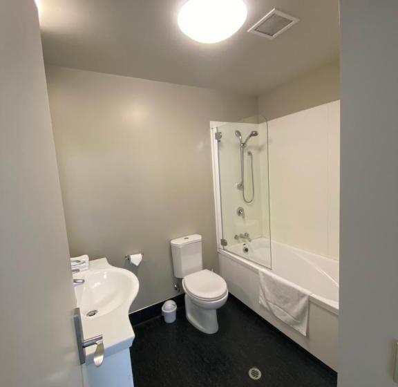 בית מלון כפרי Teschemakers Resort