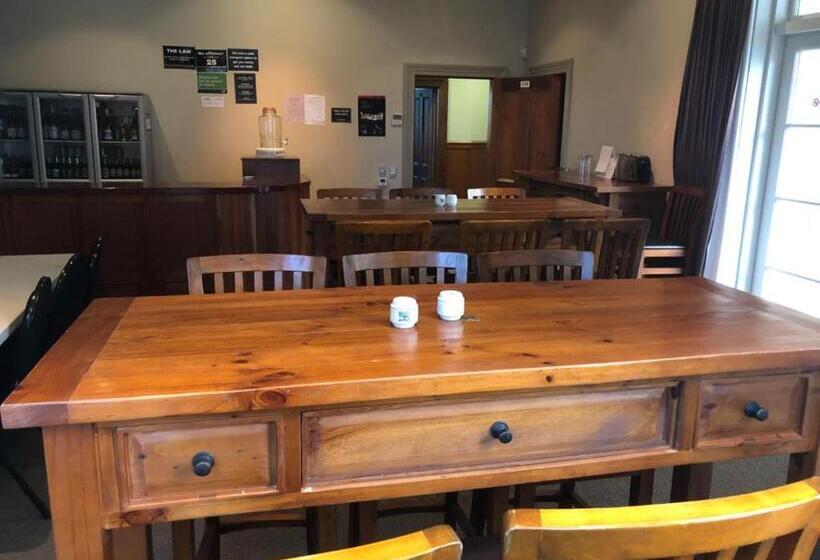 בית מלון כפרי Teschemakers Resort