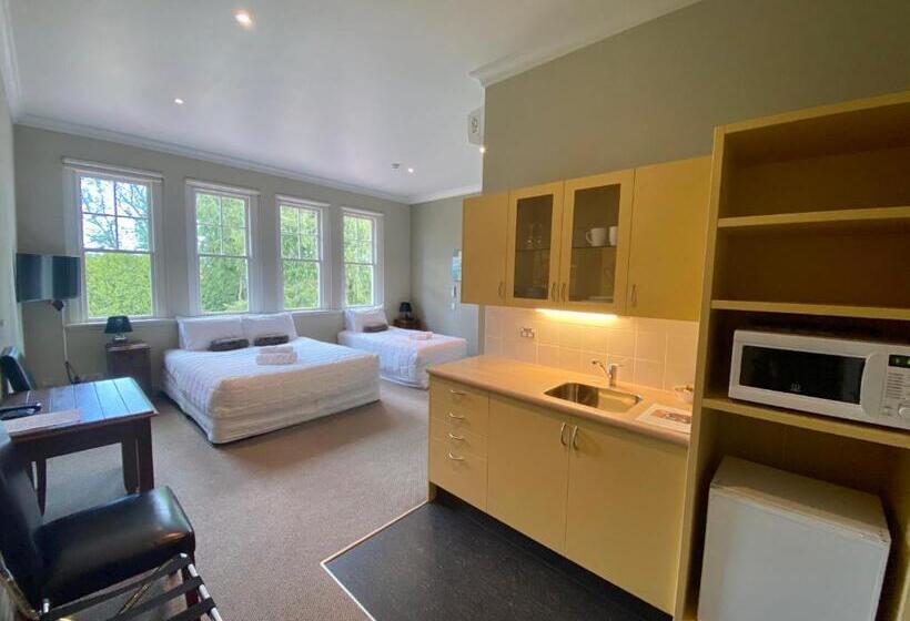 בית מלון כפרי Teschemakers Resort