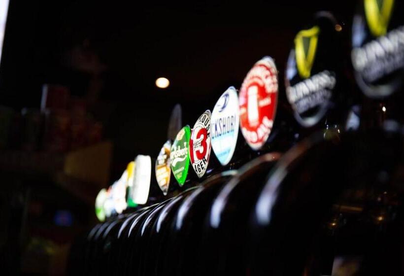 The Strand Hotel, The Former Residence Of Oscar Wilde