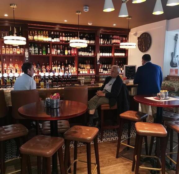 The Strand Hotel, The Former Residence Of Oscar Wilde