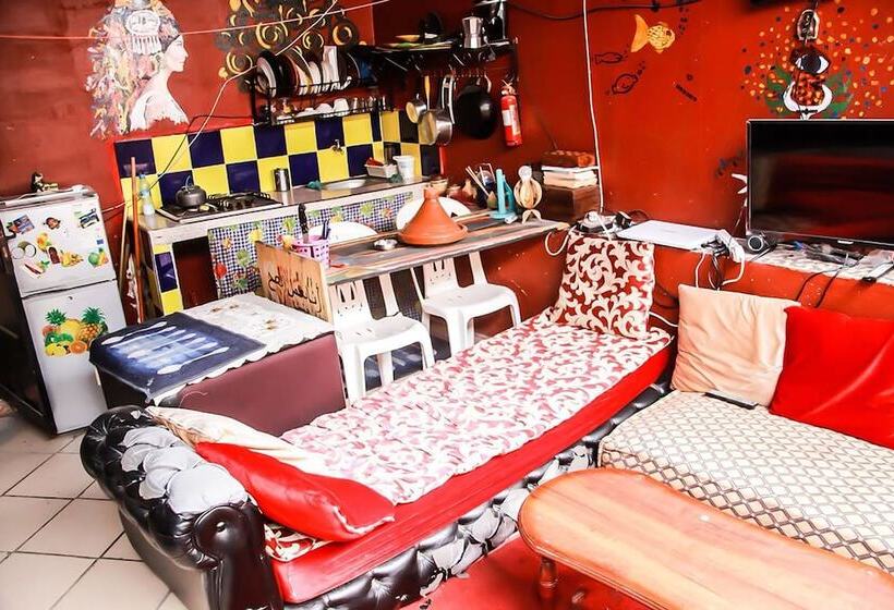 Medina Guesthouse   Hostel