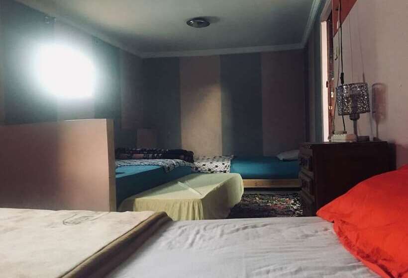 Medina Guesthouse   Hostel