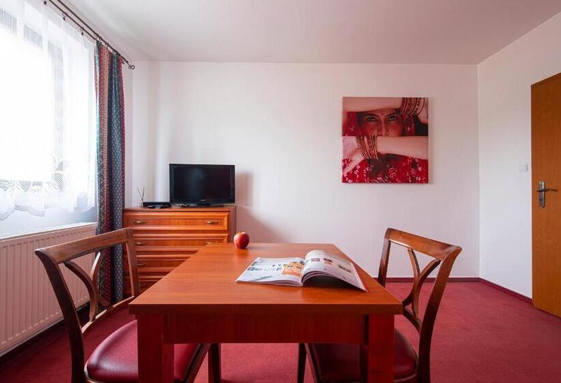 汽车旅馆  Penzión A Reštaurácia Lavender